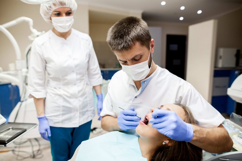 How a Dentist in Alwal Improves Your Oral Health in 8 Ways